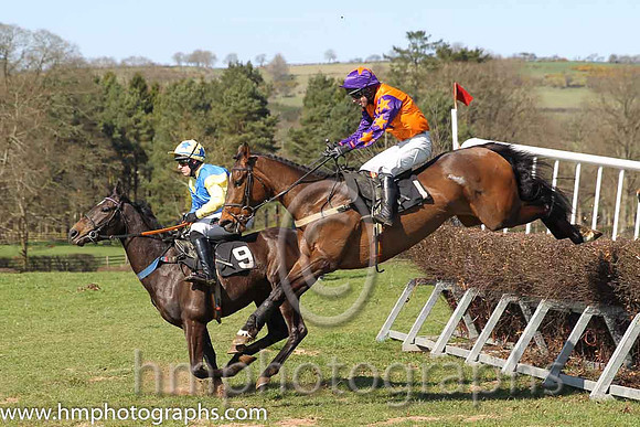 02nd - Theatre Mole (9)  B O'Neill - Trainer: Colin Bowe - yellow  blue halved  01st - Mia's Storm (1)  N McParlan - Trainer: S R B Crawford - orange, purple star