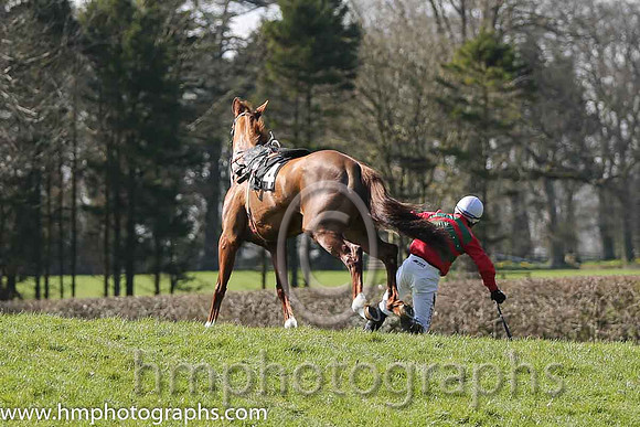 02nd - Maple Mons (4)  B O'Neill - Trainer: D M Christie - red, green chevrons