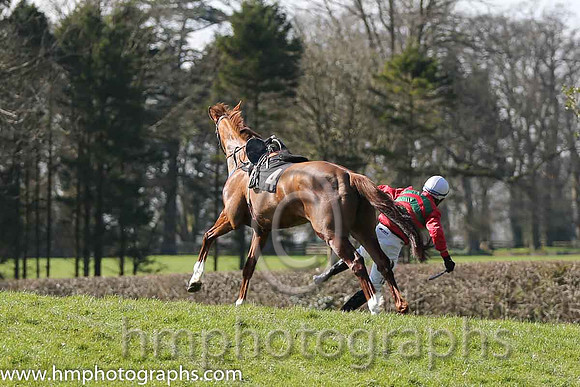 02nd - Maple Mons (4)  B O'Neill - Trainer: D M Christie - red, green chevrons