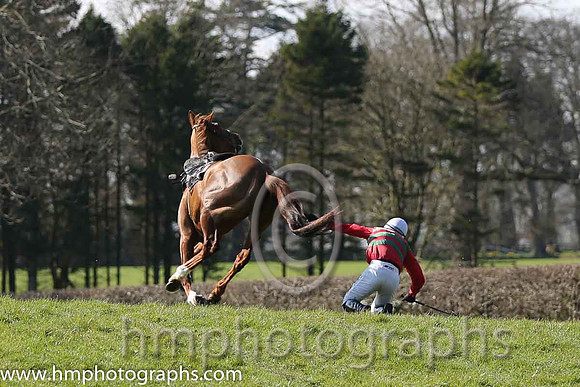 02nd - Maple Mons (4)  B O'Neill - Trainer: D M Christie - red, green chevrons