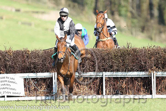 05th F - Ballyoptic (1)  Derek O'Connor - Trainer: I R Ferguson - black  white qrtd
