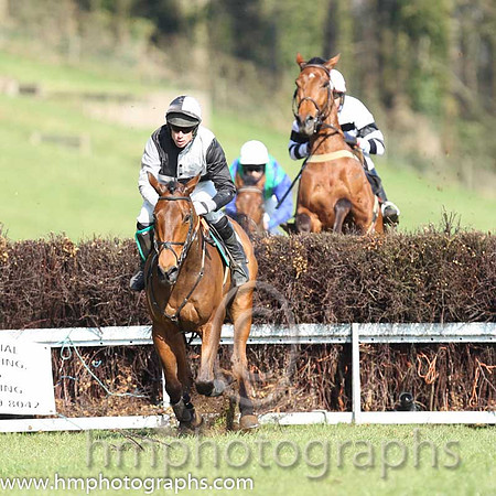 05th F - Ballyoptic (1)  Derek O'Connor - Trainer: I R Ferguson - black  white qrtd