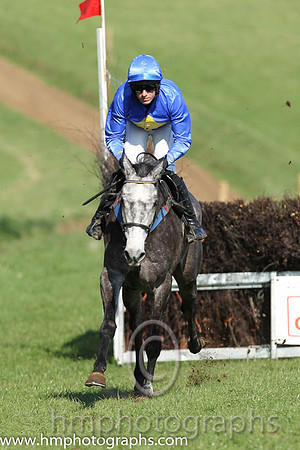06th F - Freddies Portrait (6)  B O'Neill - Trainer: Colin Bowe - dark blue, yellow diamond