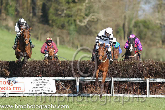 05th F - Ballyoptic (1)  Derek O'Connor - Trainer: I R Ferguson - black  white qrtd  01st - Gonal (7)  N Gault - Trainer: John Bryson - black  white hoops