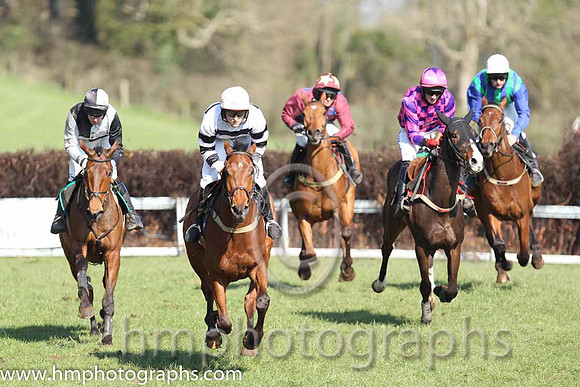 01st - Gonal (7)  N Gault - Trainer: John Bryson - black  white hoops