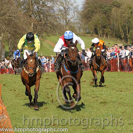 01st - Mighty Leader (13)  B O'Neill - Trainer: Graham Mckeever - red  white qtrd