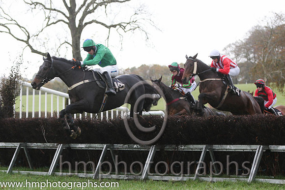 04 The Mull and Derek O'Connor - - 04th (15 ,emerald green, royal blue diamond ) Trainer - William J McLernan