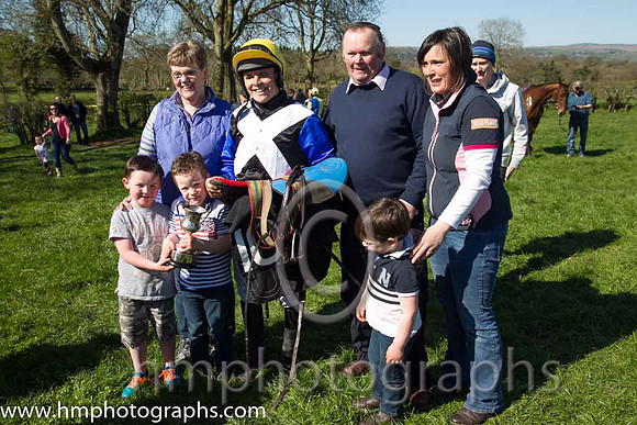 01st Kinnacally ( 10 )  P Power - Trainer : Paul McAleese - black, white cross belts