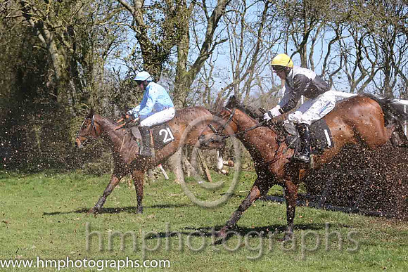 10th PU Hammer And Anvil ( 21 )  M J Lynch - Trainer : I R Ferguson - blue, white diamond  05th Ballycash ( 1 )  Derek O'Connor - Trainer : Colin S McKeever - black  white qtrd