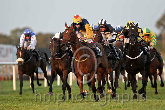 Blue Cannon & C P Hoban - Winner (15, dark blue, yellow diamond) - CU2D4191-e