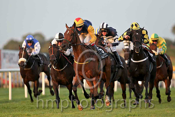 Blue Cannon & C P Hoban - Winner (15, dark blue, yellow diamond) - CU2D4192-e