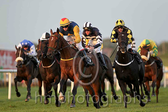 Blue Cannon & C P Hoban - Winner (15, dark blue, yellow diamond) - CU2D4194-e