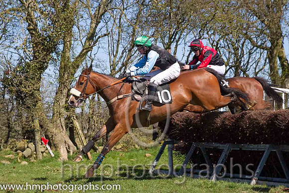 03rd Blessed King ( 10 )  G S Quinn - Trainer : Pat Kearns - black,light blue sleeves
