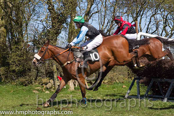 03rd Blessed King ( 10 )  G S Quinn - Trainer : Pat Kearns - black,light blue sleeves