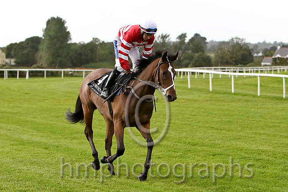 Affina Fifty & A P Thornton - 13th (4, red, white hoops)  - FT8E6378-e