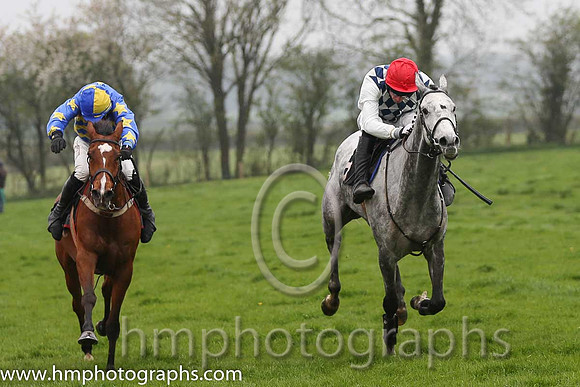 02nd Backoftherock ( 1 ) and J J Codd - Trainer : M O Quigley - royal blue, yellow chevrons and 01st Frost ( 3 ) and Derek O'Connor - Trainer : I R Ferguson - navy and white diamonds