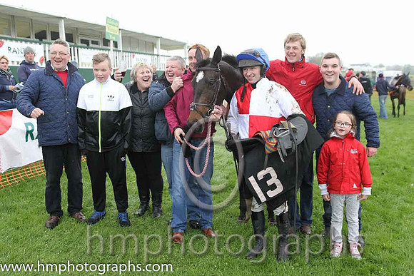 01st Oneforthenure ( 13 ) and N McParlan - Trainer : Graham McKeever - red and white qtrd