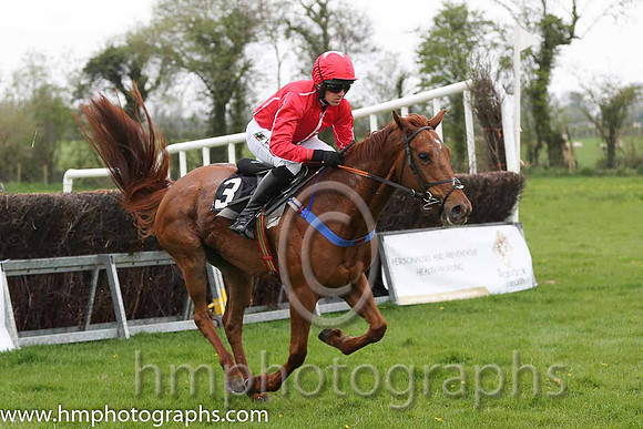 04th F Caramaleta ( 3 ) and B O'Neill - Trainer : Paul Martin Pierce - red, white seams