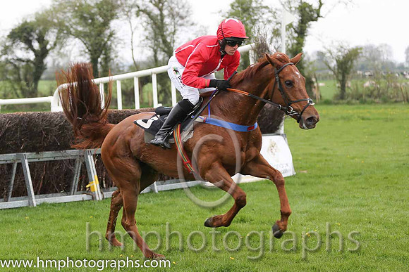 04th F Caramaleta ( 3 ) and B O'Neill - Trainer : Paul Martin Pierce - red, white seams