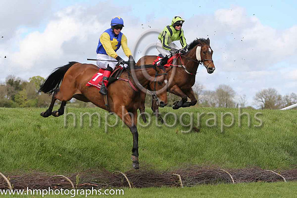 04th Treo Eile ( 7 , blue, yellow cross ) and J.J. Slevin (7) - Trainer : S. Slevin - Owner : Michelle Ryan  07th Boxer Georg ( 1 , green, black epaulettes ) and K. O'Farrell (7) - Trainer : Seamus O'