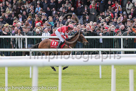 10th The Three Colleens ( 11 , red, white sash ) and D.L. Queally (5) - Trainer : Mrs Hannah Lee - Owner : J.A. Lee