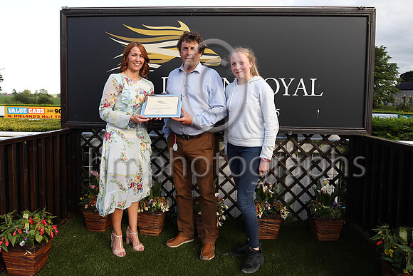 01st Guanabara Bay  Declan McDonogh (3, yellow, emerald green star) Trainer Adrian McGuinness, Owner Sean F Gallagher