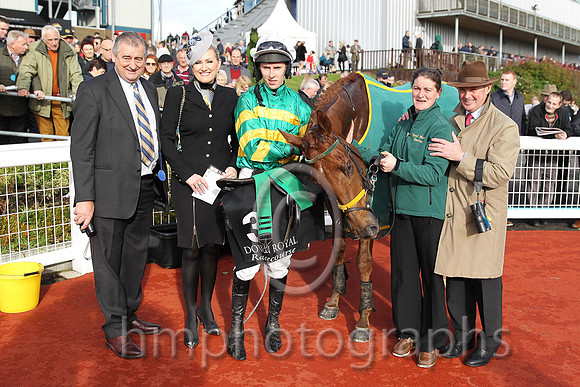 01st De Name Escapes Me ( 3 , orange and green hoops ) and M.P. Walsh - Trainer : Noel Meade - Owner : John P. McManus
