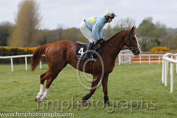 10th Red Castle ( 4 , light blue, yellow hoop ) and D.J. Casey - Trainer : A.L.T.Moore - Owner : P.M. O'Loughlin