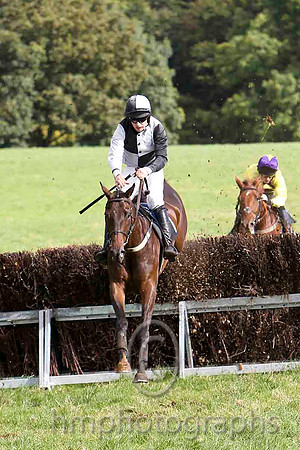 Ballyrone & K J O'Hare - 3rd (1, black and white quarters)FT8E7002-e