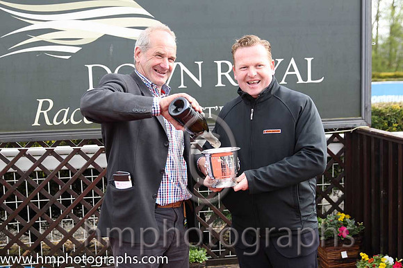 01st Marinero ( 3 , maroon, white stars ) and R. Walsh - Trainer : A.J.Martin - Owner : Gigginstown House Stud