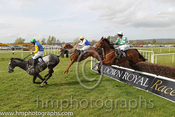 05th Young Palm ( 6 , blue, yellow diamond ) and A.E. Lynch - Trainer : S.R.B. Crawford - Owner : Mrs P Sloan