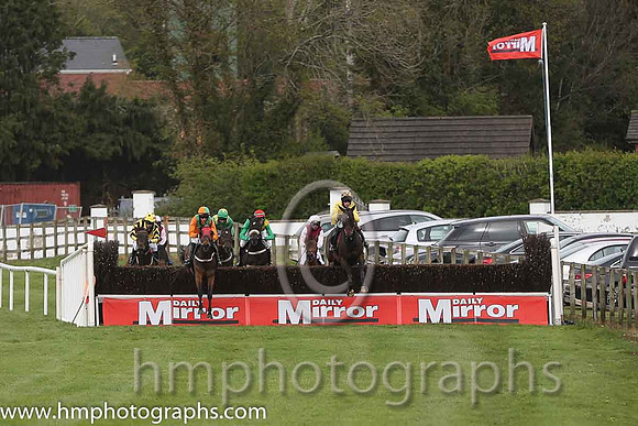 The Newmac Contracts Ltd Hunters Steeplechase of 8,000 Euro