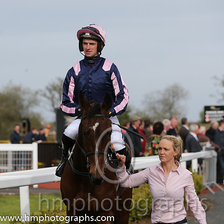 05th Last Encounter ( 10 , black, pink epaulettes ) and P.W. Mullins - Trainer : Ms Margaret Mullins - Owner : Ms Mary Mullins