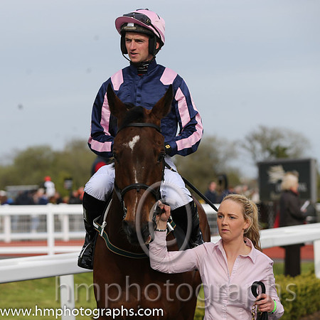 05th Last Encounter ( 10 , black, pink epaulettes ) and P.W. Mullins - Trainer : Ms Margaret Mullins - Owner : Ms Mary Mullins