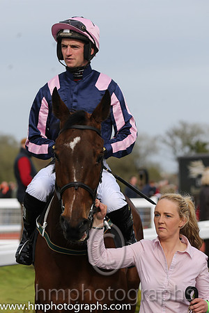 05th Last Encounter ( 10 , black, pink epaulettes ) and P.W. Mullins - Trainer : Ms Margaret Mullins - Owner : Ms Mary Mullins