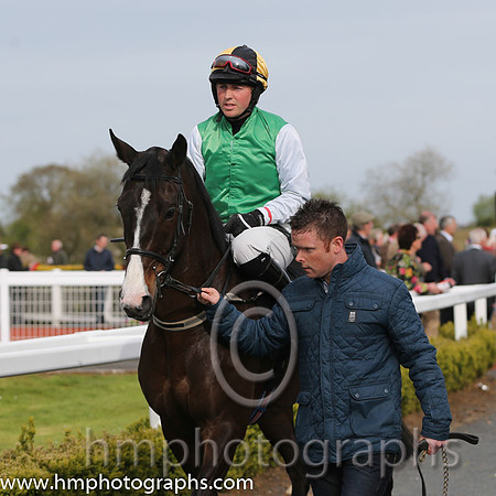 15th Aughavilly Sam ( 21 , green, white sleeves ) and J. Creswell (7) - Trainer : J. Woods - Owner : J. Woods