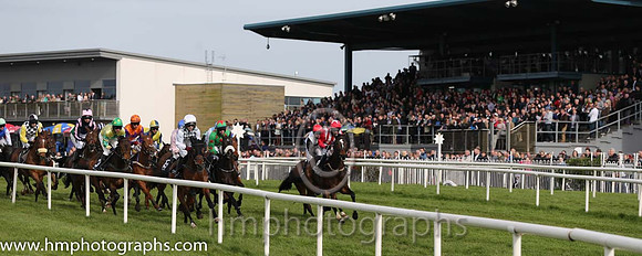 03rd Colwinston ( 6 , white and red stripes ) and J.J. King (5) - Trainer : Miss Suzy Barkley - Owner : Mrs R. McAloon