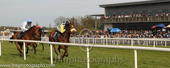 01st Okotoks ( 11 , black and white check yellow sleeves ) and S. Clements (5) - Trainer : A.J.Martin - Owner : Malcolm C.Denmark