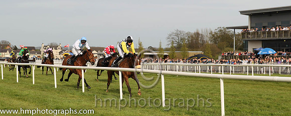 01st Okotoks ( 11 , black and white check yellow sleeves ) and S. Clements (5) - Trainer : A.J.Martin - Owner : Malcolm C.Denmark