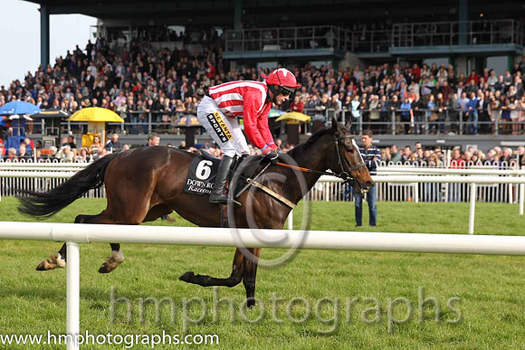 03rd Colwinston ( 6 , white and red stripes ) and J.J. King (5) - Trainer : Miss Suzy Barkley - Owner : Mrs R. McAloon