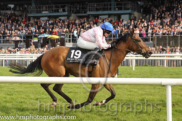 09th Dixie Lee ( 19 , pink, white hoop ) and L. O'Neill (7) - Trainer : J.T.R.Dreaper - Owner : Mrs.P.J.Conway