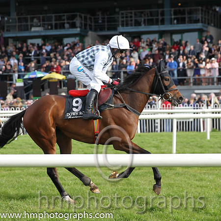 18th Jimmy Breekie ( 9 , black, white cap ) and S. Crawford - Trainer : S.R.B. Crawford - Owner : W.I. MacKenzie