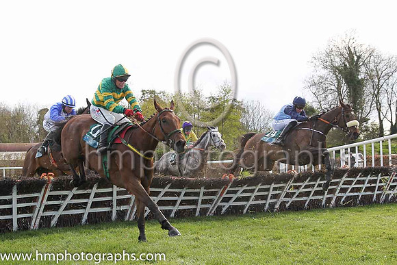 09th Waxies Dargle (GB) ( 11 , orange and green hoops ) and P. Carberry - Trainer : Noel Meade - Owner : John P. McManus and 10th Frontline ( 24 , light blue, dark blue star ) and A.P. Heskin - Traine