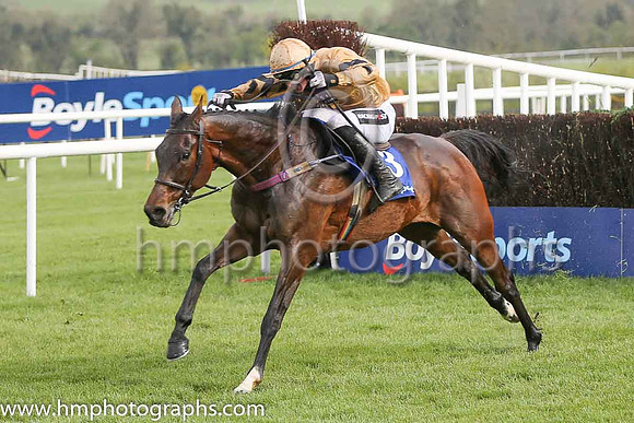 01st Felix Yonger ( 3 , black and beige halvd ) and D.E. Mullins - Trainer : W.P. Mullins - Owner : Andrea Wylie/Graham Wylie