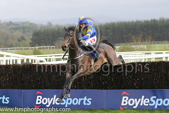 04th Mallowney ( 6 , blue, yellow inverted triangle ) and D.N. Russell - Trainer : Timothy Doyle - Owner : Glebeland Farm Partnership