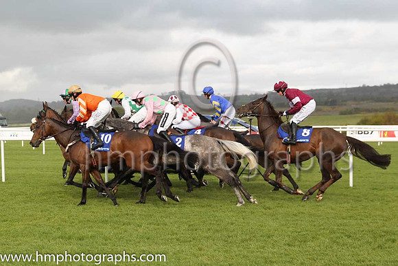 The start of the BoyleSports Champion Chase (Grade 1)