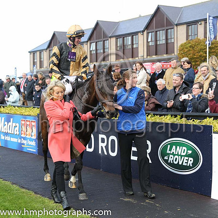 01st Felix Yonger ( 3 , black and buff halvd ) and D.E. Mullins - Trainer : W.P. Mullins - Owner : Andrea Wylie/Graham Wylie