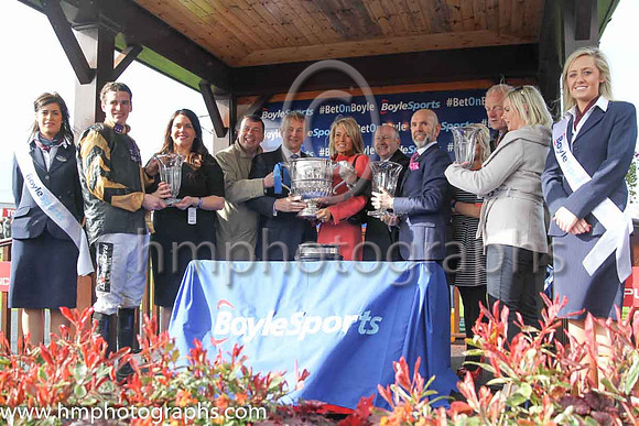 01st Felix Yonger ( 3 , black and beige halvd ) and D.E. Mullins - Trainer : W.P. Mullins - Owner : Andrea Wylie/Graham Wylie