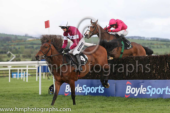 01st Valseur Lido (FR) ( 4 , maroon, white star ) and R. Walsh - Trainer : W.P. Mullins - Owner : Gigginstown House Stud