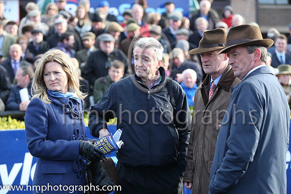 01st Valseur Lido (FR) ( 4 , maroon, white star ) and R. Walsh - Trainer : W.P. Mullins - Owner : Gigginstown House Stud